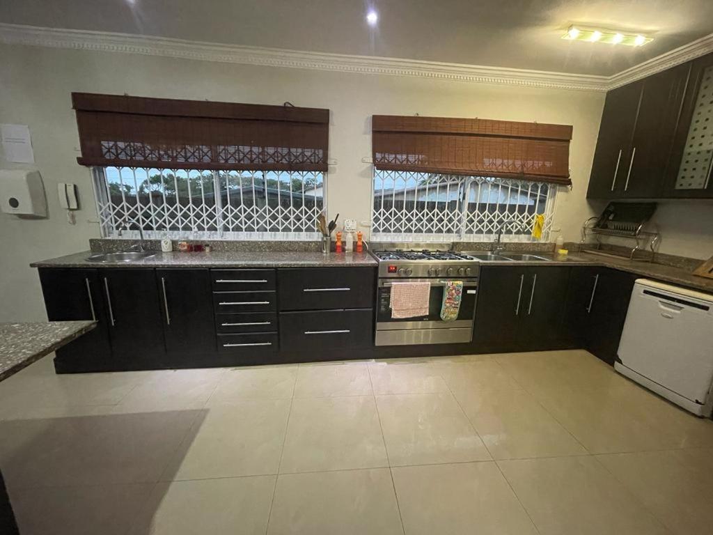 Illovo Beach House Amanzimtoti Extérieur photo